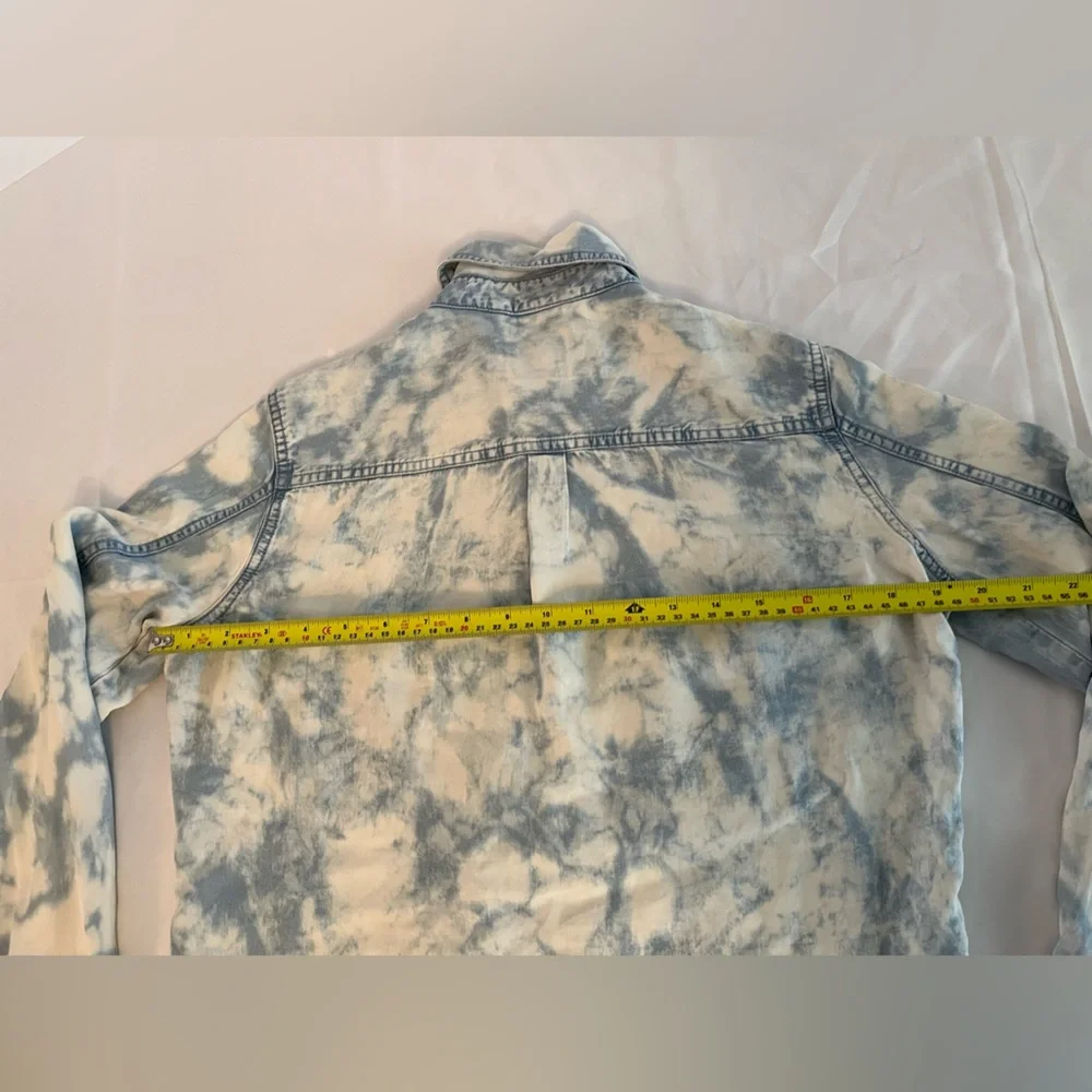 GUESS Acid Wash Denim Shirt Marbled Blue White 90s Grunge - Picture 8 of 9